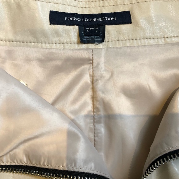 French Connect faux leather, cream coloured skirt with zipper. Size 0 - Picture 4 of 4
